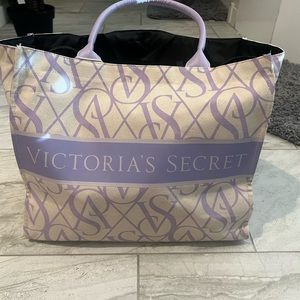 Large Victoria’s Secret tote